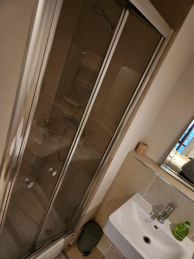 City Views Apartment Белфаст Екстериор снимка