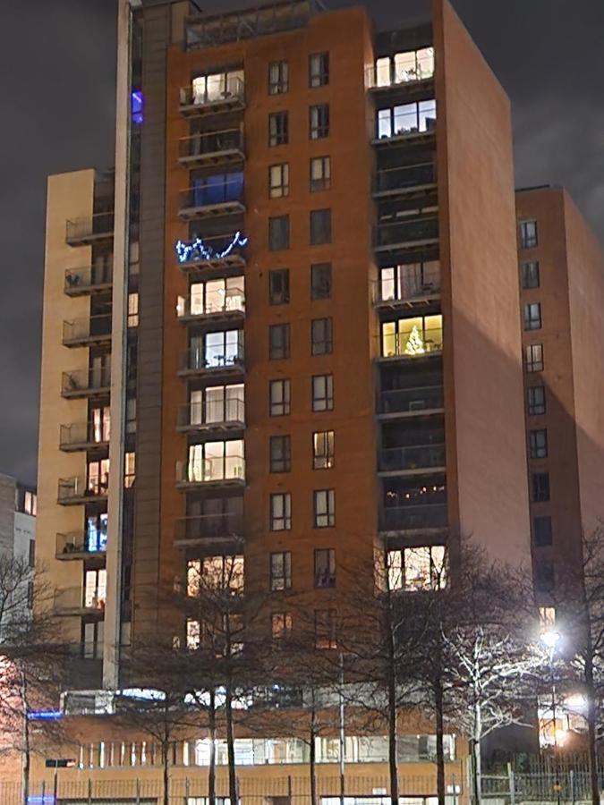 City Views Apartment Белфаст Екстериор снимка
